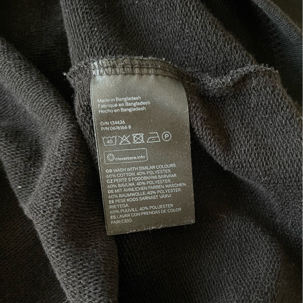 H&M Sweater - Picture 6 of 6